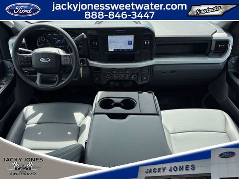 New 2026 Ford F250 XL w/ XL Chrome Package AWD/4WD image 14