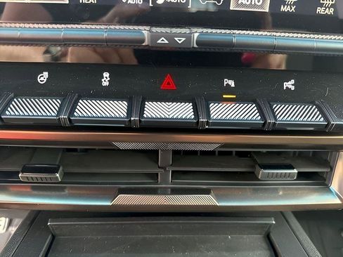 New 2024 GMC Hummer EV 3X w/ LPO, Illumination Package image 28