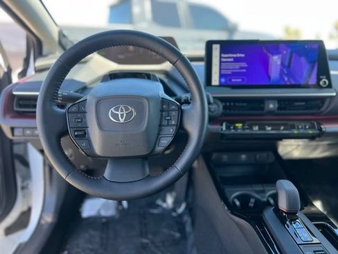 Used 2024 Toyota Prius Prime Premium FWD image 13