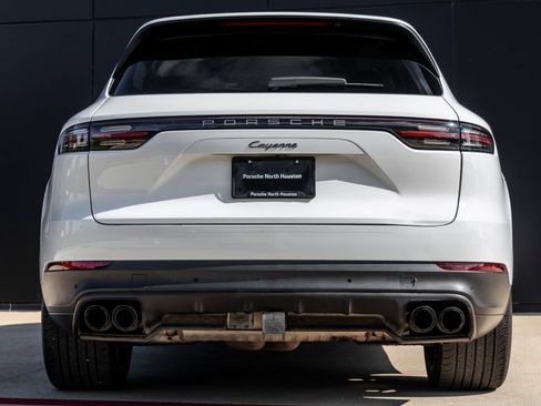 Certified 2023 Porsche Cayenne Platinum Edition AWD/4WD image 10