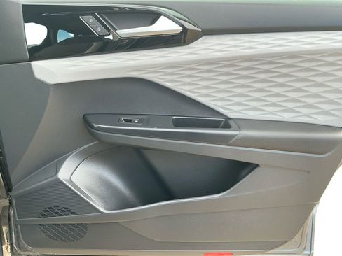 Used 2023 Volkswagen Taos S image 16