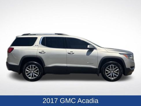 Used 2017 GMC Acadia SLE AWD/4WD image 2