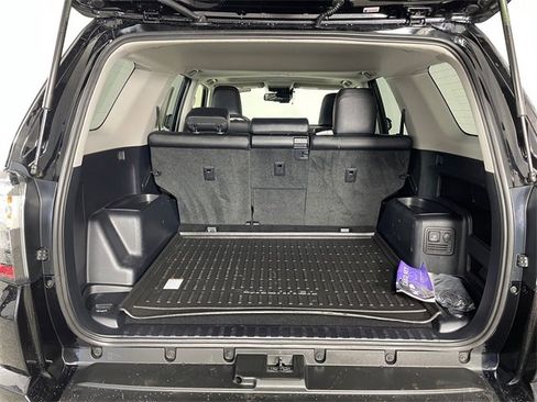 Used 2023 Toyota 4Runner TRD Off-Road Premium w/ Off Road Premium Plus Package image 18