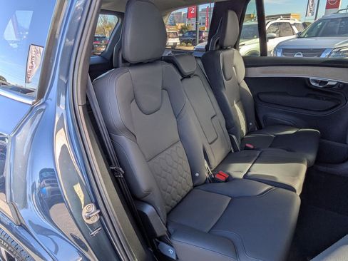 Used 2025 Volvo XC90 B6 Plus image 30