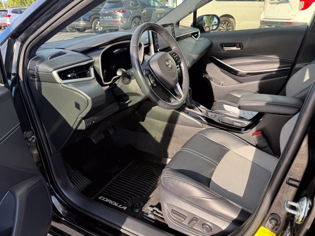 Used 2019 Toyota Corolla XSE FWD image 13