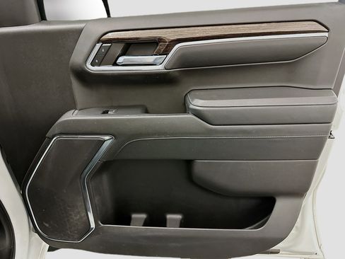 Used 2024 GMC Sierra 1500 Elevation image 33