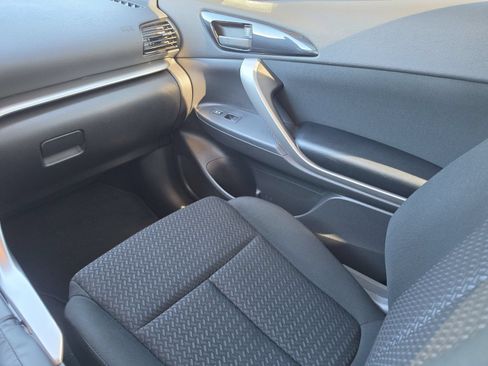 Used 2024 Mitsubishi Eclipse Cross AWD image 21