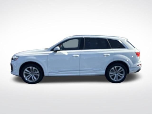 Used 2025 Audi Q7 3.0T Premium Plus AWD/4WD image 32