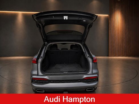 Used 2025 Audi Q5 Premium w/ Premium Plus AWD/4WD image 5