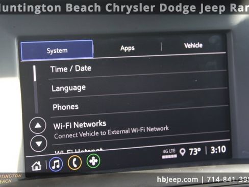 Used 2024 GMC Terrain SLE image 30