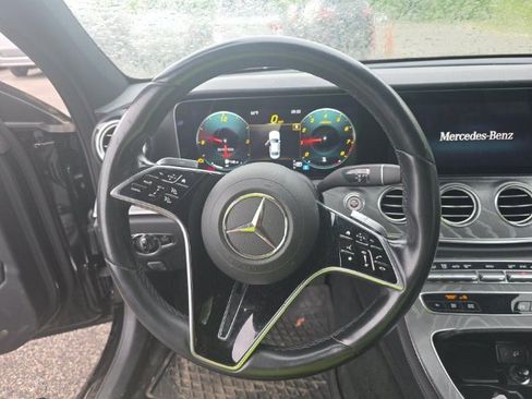 Used 2021 Mercedes-Benz E 350 4MATIC Sedan w/ Premium Package image 5