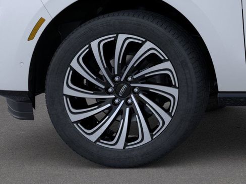 New 2026 Lincoln Navigator Black Label image 19