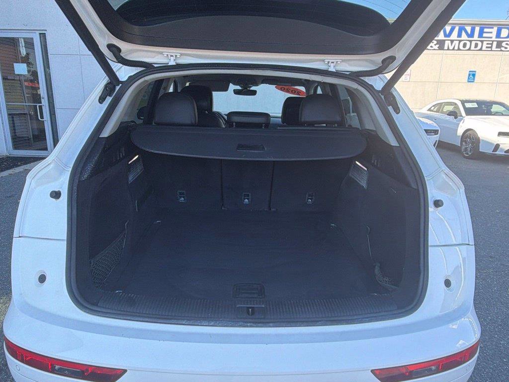 Used 2020 Audi Q5 2.0T Premium Plus w/ Premium Plus Package AWD/4WD image 17