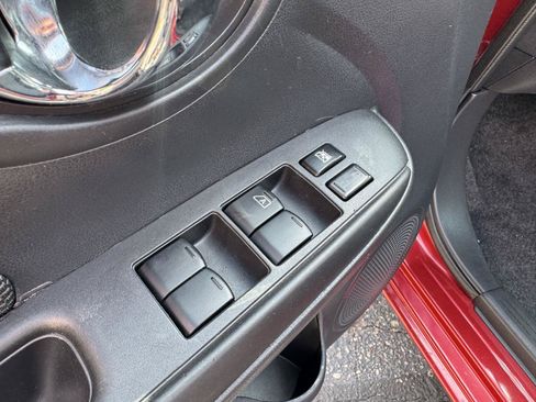 Used 2019 Nissan Versa SV FWD image 13