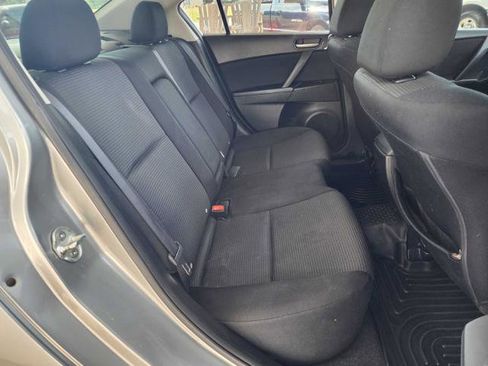 Used 2012 MAZDA MAZDA3 i Touring FWD image 15