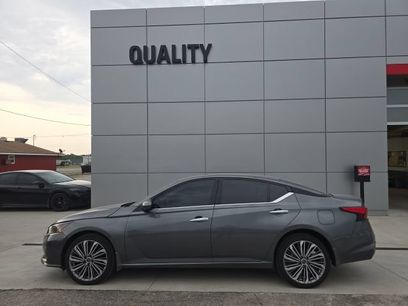 Used 2023 Nissan Altima 2.5 SL