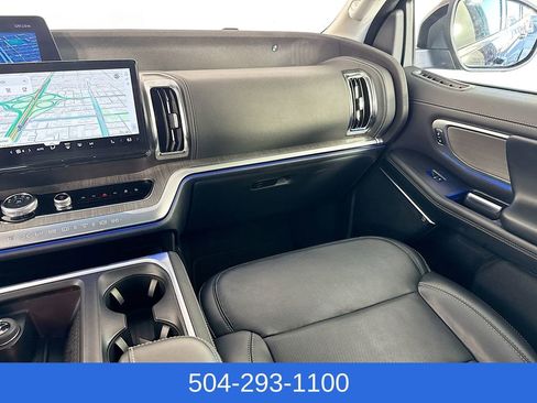 Used 2025 Ford Expedition Platinum AWD/4WD image 27