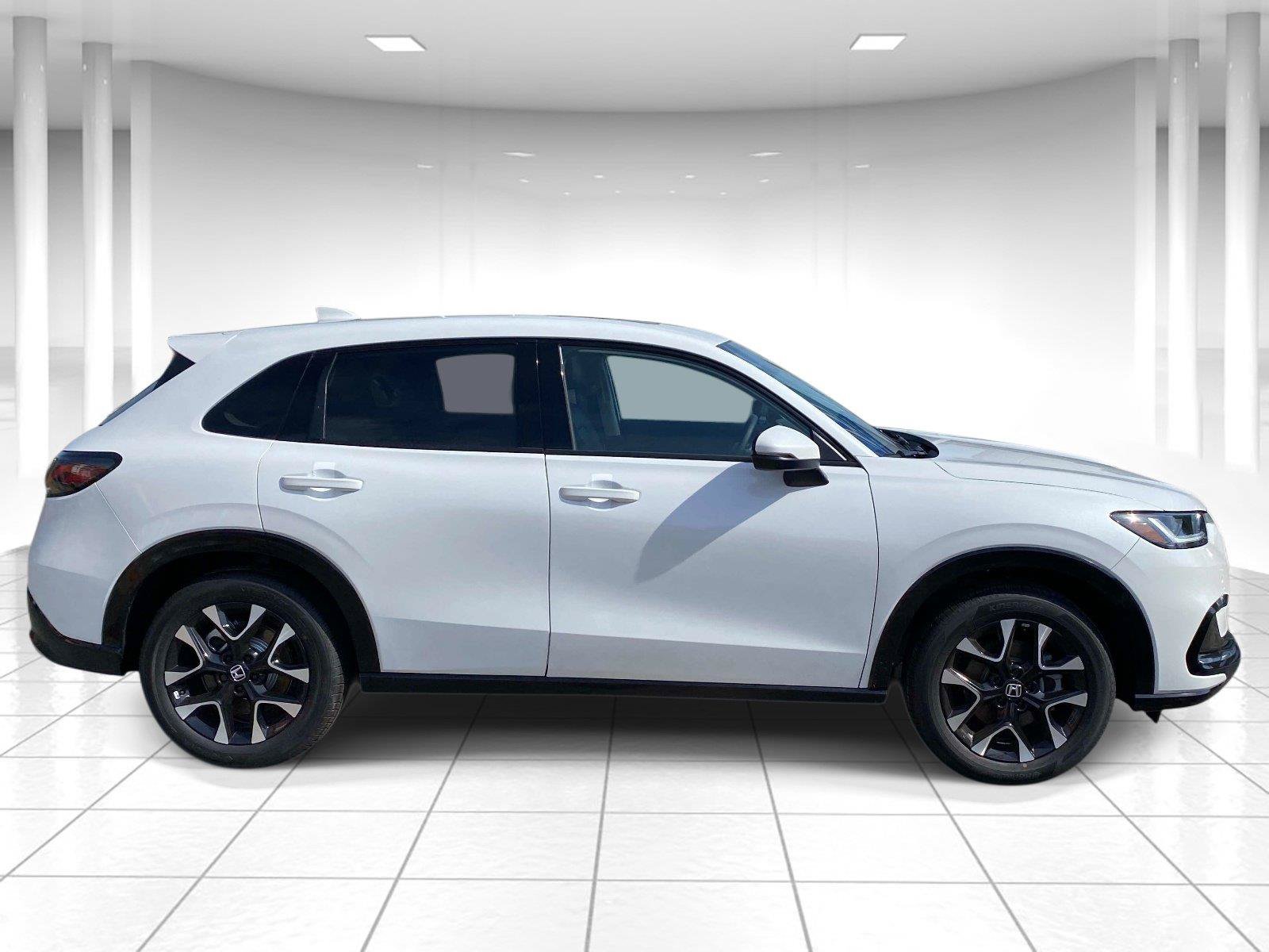 New 2027 Honda HR-V EX-L image 2