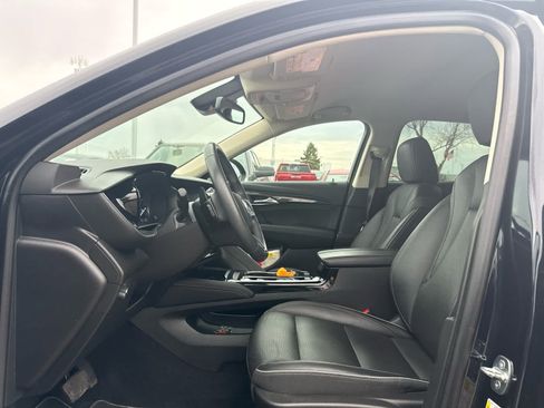Used 2021 Buick Envision Essence image 5