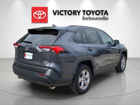 Used 2025 Toyota RAV4 XLE w/ Convenience Package AWD/4WD image 7