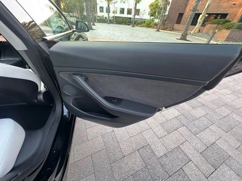 Used 2023 Tesla Model 3 Standard Range image 23