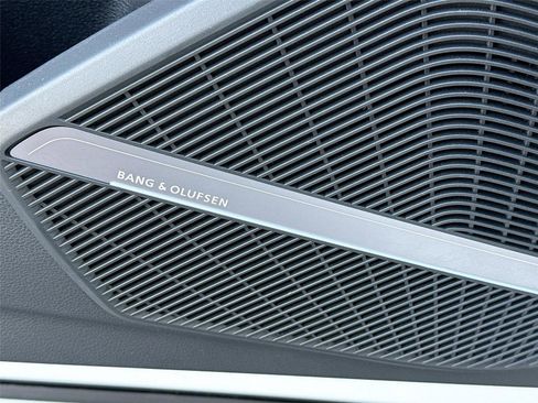 Certified 2023 Audi Q5 2.0T Premium Plus w/ Premium Plus Package image 18