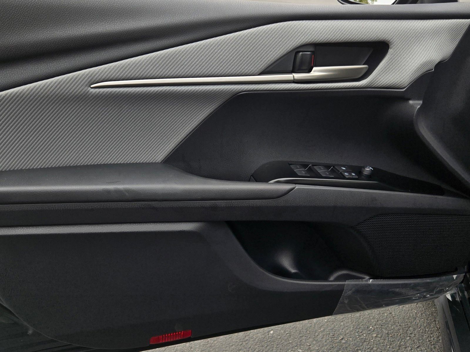 Certified 2026 Toyota Camry SE FWD image 9