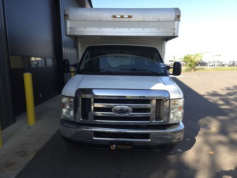 Used 2013 Ford E-350 and Econoline 350 Super Duty w/ PWR Locks & Windows Group image 9