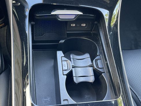 Certified 2025 Mercedes-Benz C 300 Sedan image 35