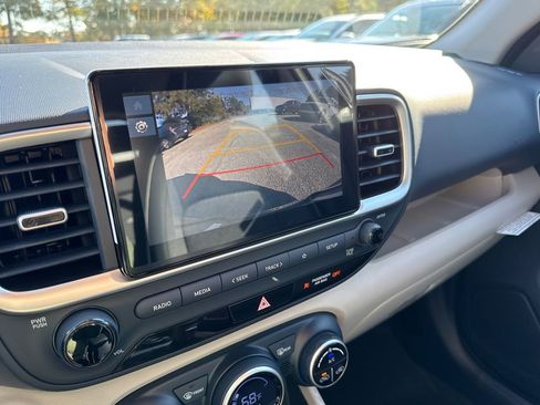 New 2026 Hyundai Venue SEL image 18