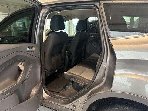 Used 2014 Ford Escape SE FWD image 19