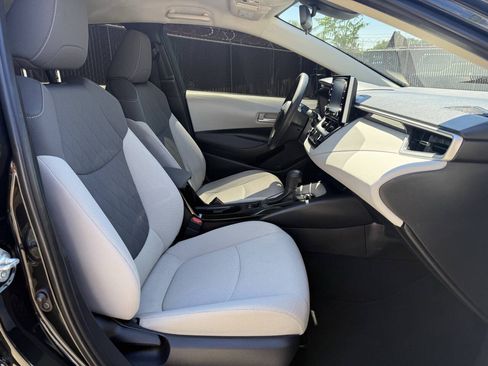 Used 2020 Toyota Corolla LE w/ Carpet Mat Package (TMS) FWD image 17