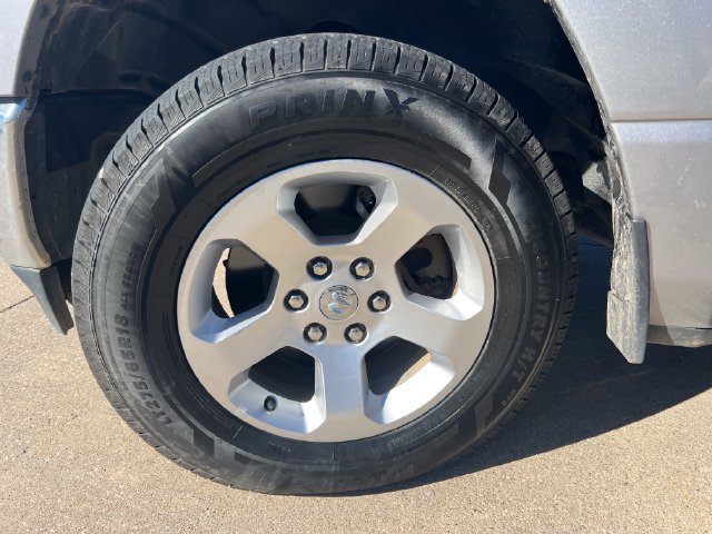 Used 2020 RAM 1500 Big Horn AWD/4WD image 11