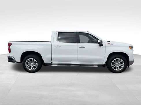 Used 2023 Chevrolet Silverado 1500 LTZ w/ Z71 Off-Road Package AWD/4WD image 9
