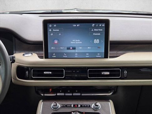 Used 2023 Lincoln Aviator Reserve w/ Equipment Group 201A AWD/4WD image 15
