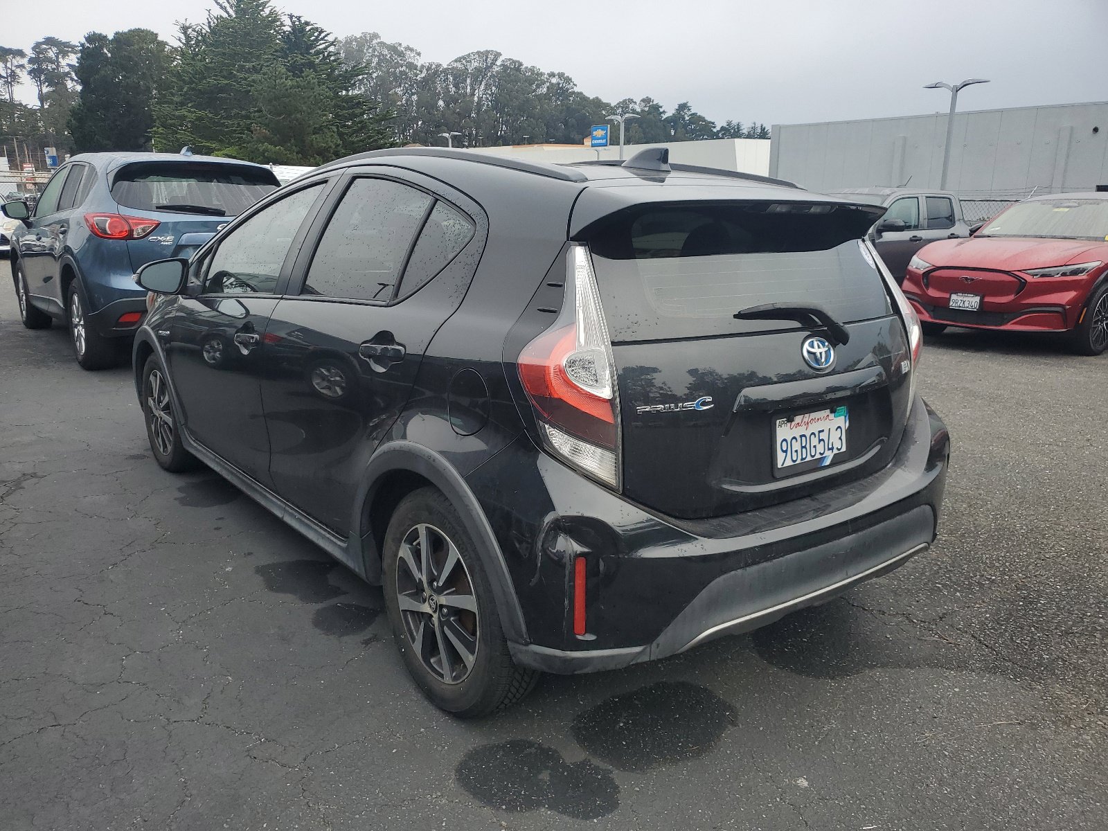 Used 2018 Toyota Prius C One w/ Carpet Mat Package FWD image 5