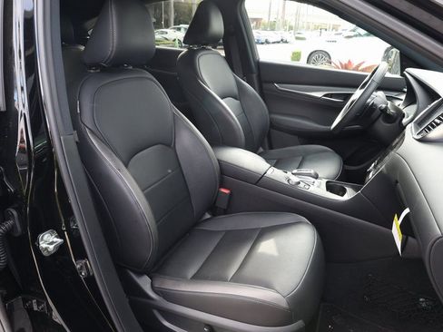 Certified 2025 INFINITI QX55 Luxe w/ Cargo Package AWD/4WD image 21