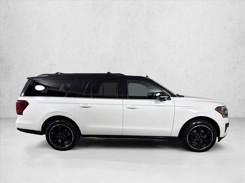 Used 2022 Ford Expedition Max Limited RWD image 4