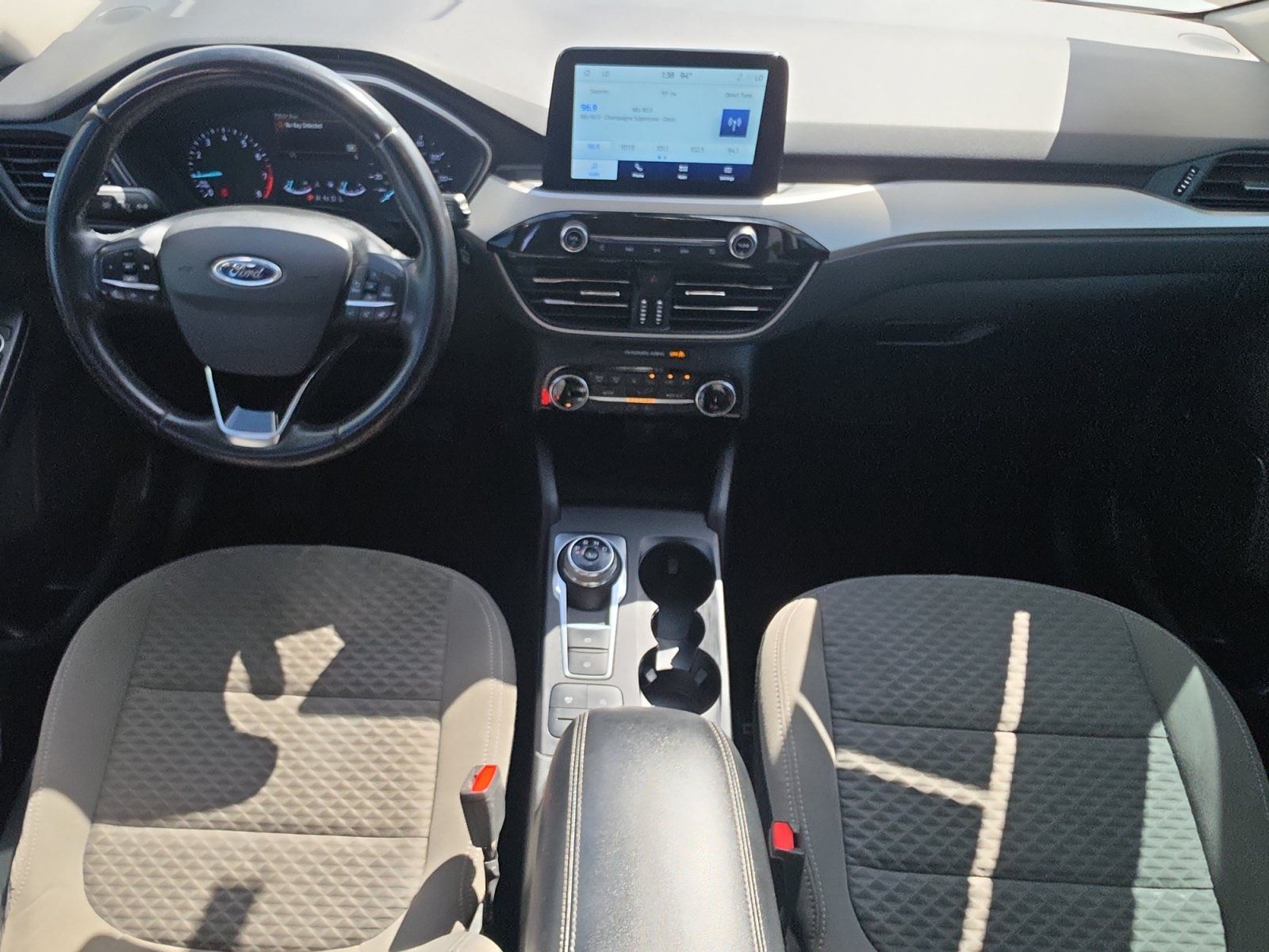 Used 2022 Ford Escape SE w/ SE Sport Appearance Package FWD image 22