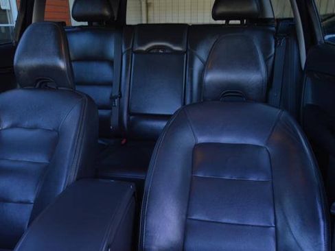 Used 2016 Volvo XC70 T5 Premier w/ Proximity Package FWD image 16