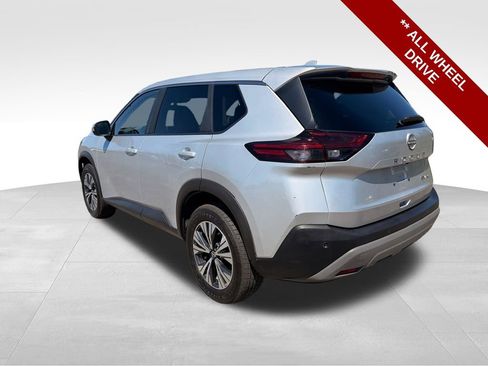 Used 2023 Nissan Rogue SV AWD/4WD image 3