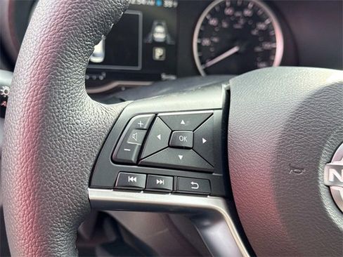 New 2025 Nissan Versa SR w/ Trunk Package image 23