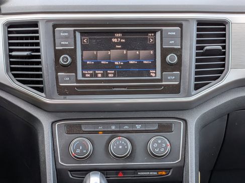 Used 2019 Volkswagen Atlas S image 17