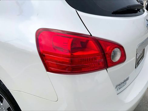 Used 2015 Nissan Rogue S w/ Convenience Package image 25