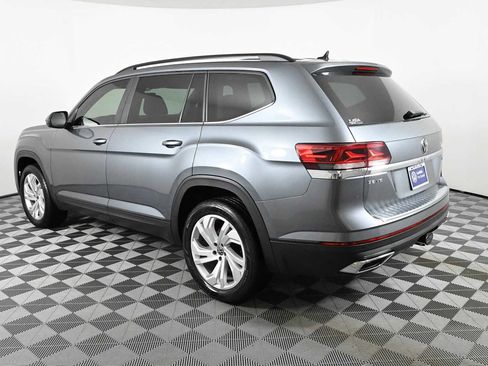 Certified 2023 Volkswagen Atlas SE w/ Panoramic Sunroof Package AWD/4WD image 7
