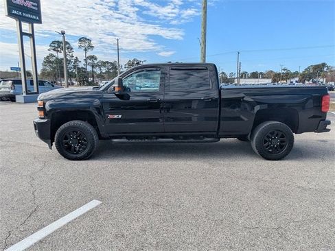 Used 2017 Chevrolet Silverado 2500 LTZ w/ Duramax Plus Package image 7