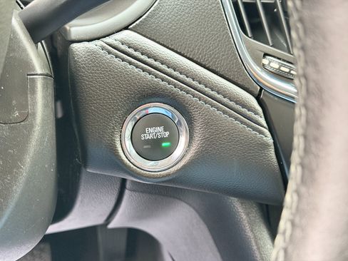 Used 2017 Chevrolet Cruze Premier image 22