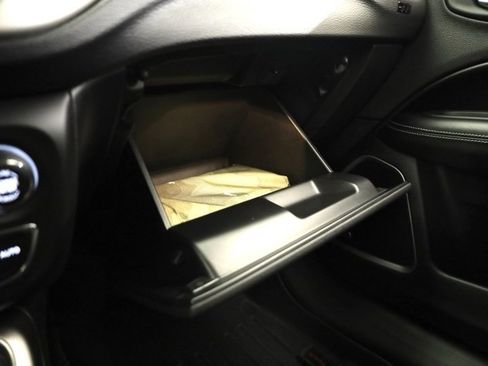 Used 2021 Jeep Compass 80th Special Edition w/ Sun and Sound Group image 27