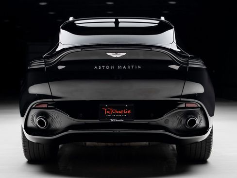 Used 2023 Aston Martin DBX image 26