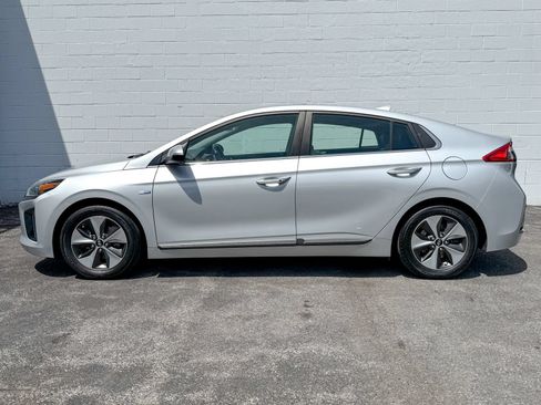Used 2019 Hyundai Ioniq Limited FWD image 10